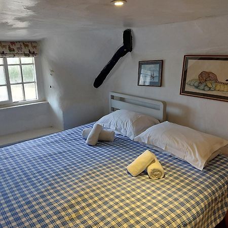 Stable Cottage - Sleeps 6, Near Lulworth Cove ドーチェスター エクステリア 写真