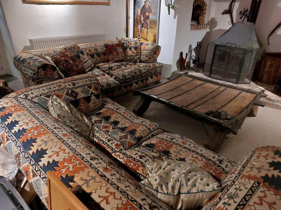 Stable Cottage - Sleeps 6, Near Lulworth Cove ドーチェスター エクステリア 写真